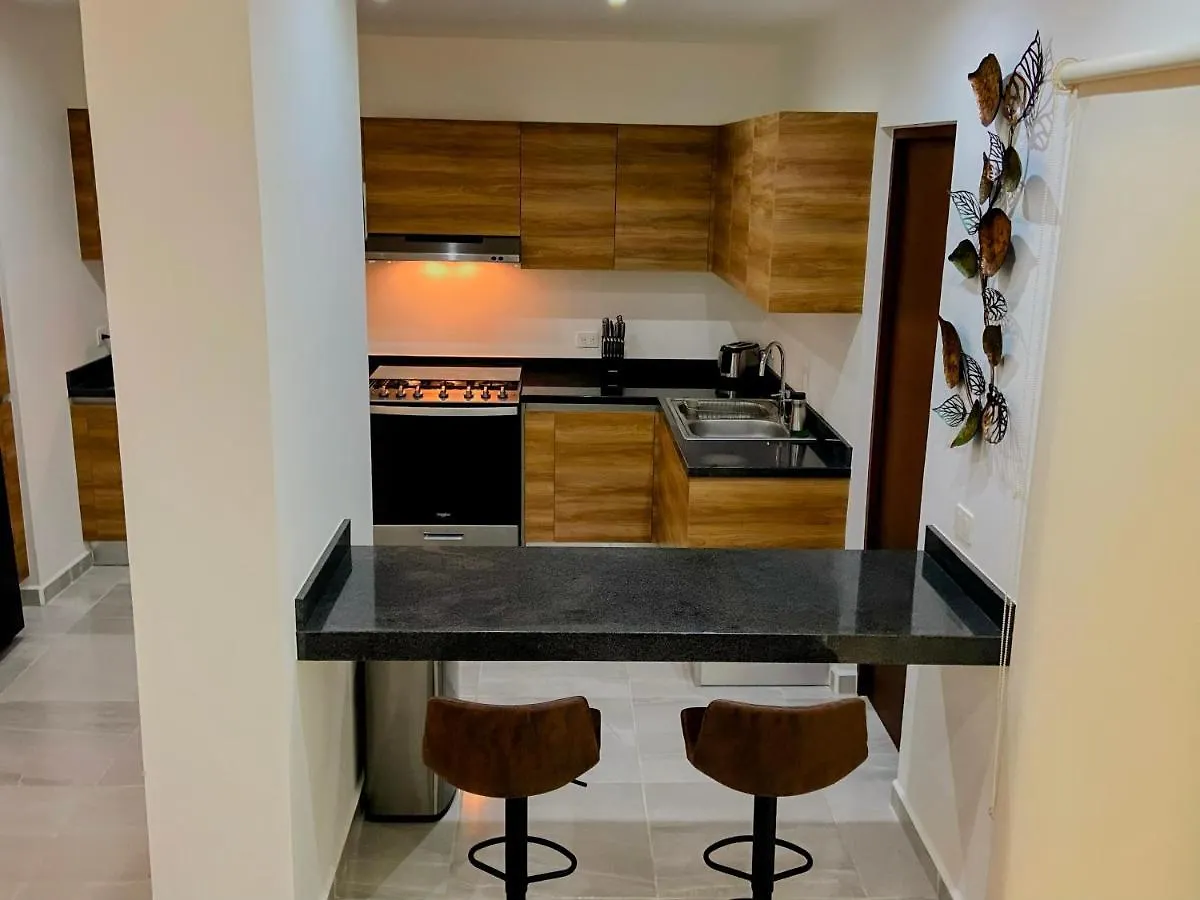 Kings Home - Big Modern House With Pool Cancún