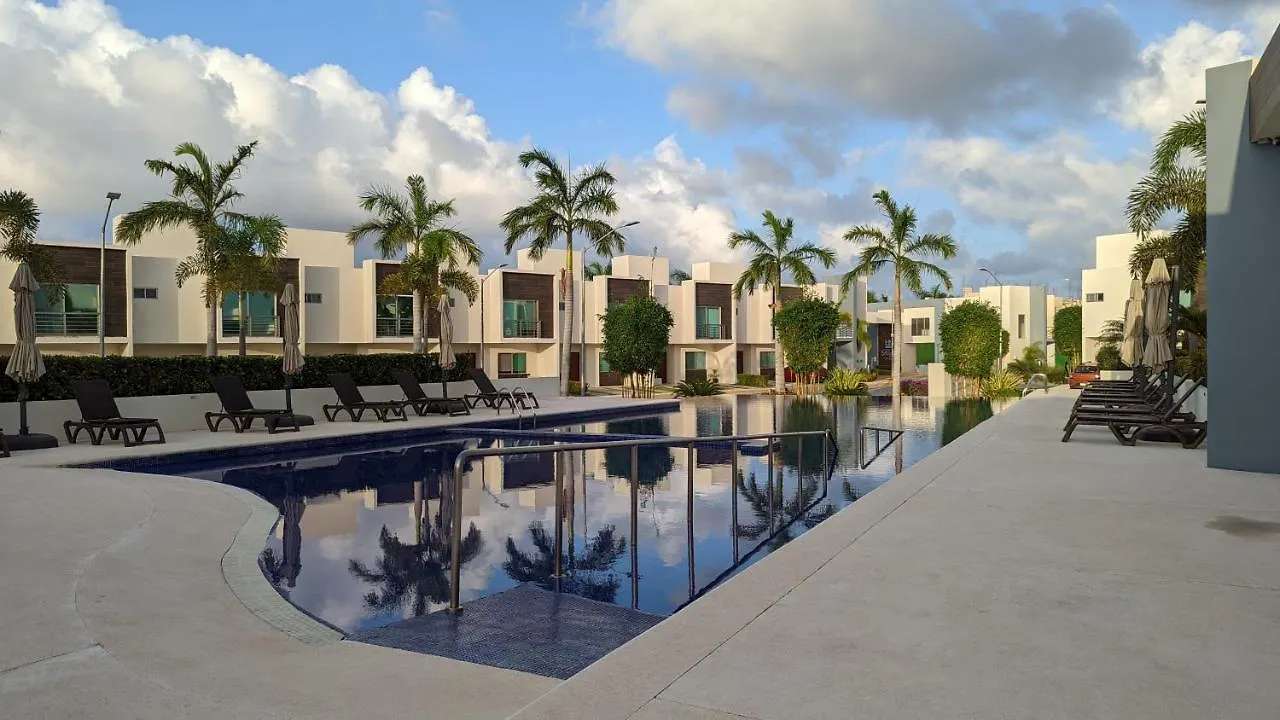 Kings Home - Big Modern House With Pool Cancún 0*,  Mexiko