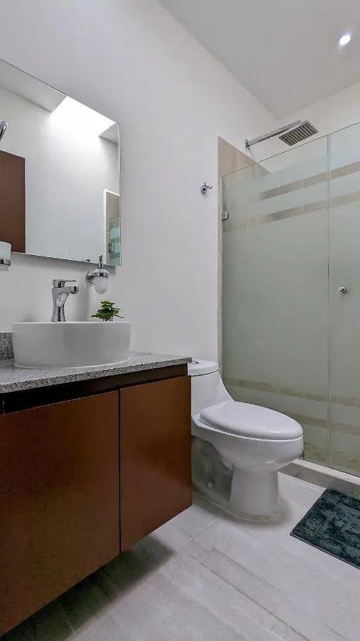 Kings Home - Big Modern House With Pool Cancún Mexiko