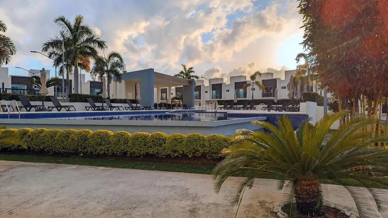 Holiday home Kings Home - Big Modern House With Pool Cancun